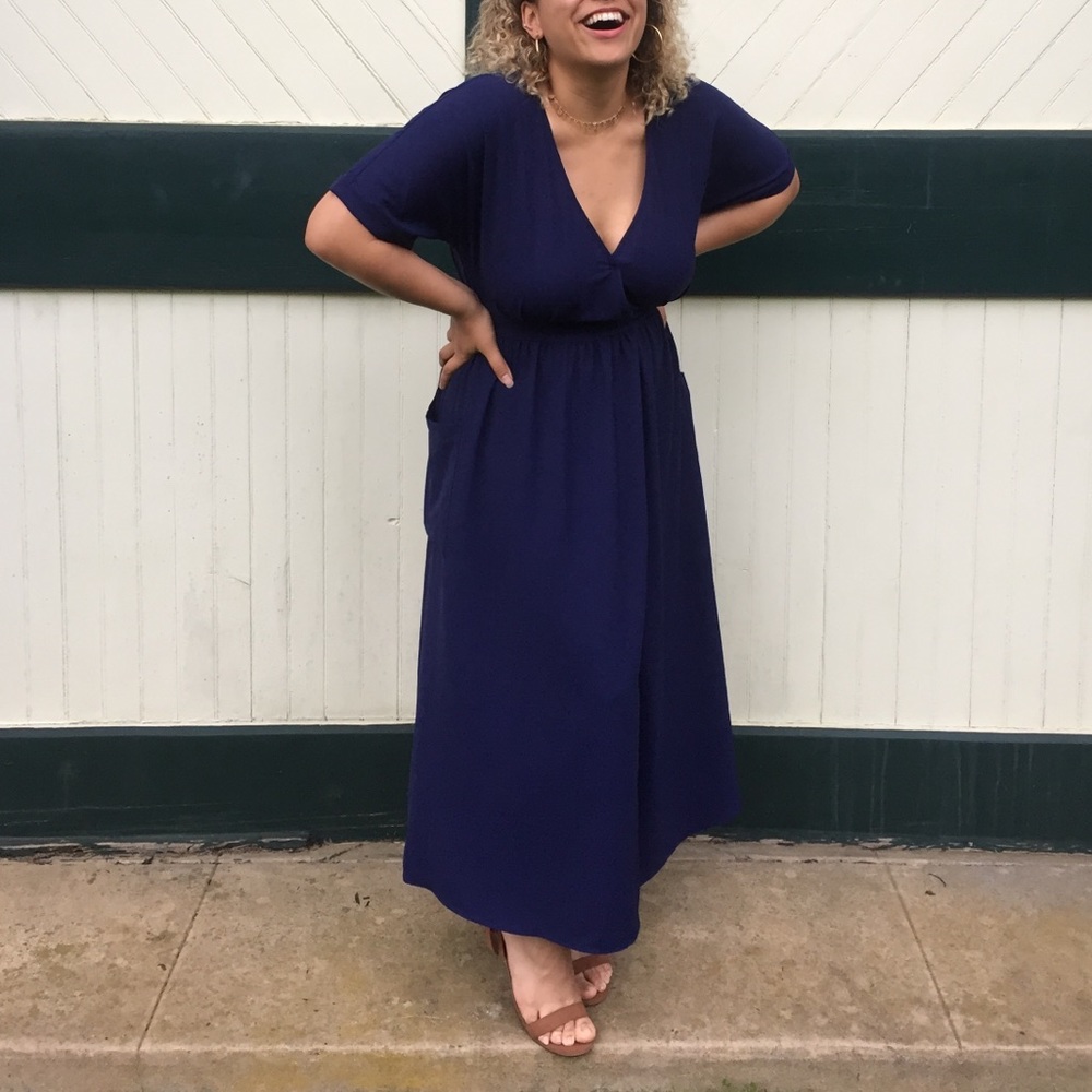 Navy Wrap Dress w/ POCKETS!